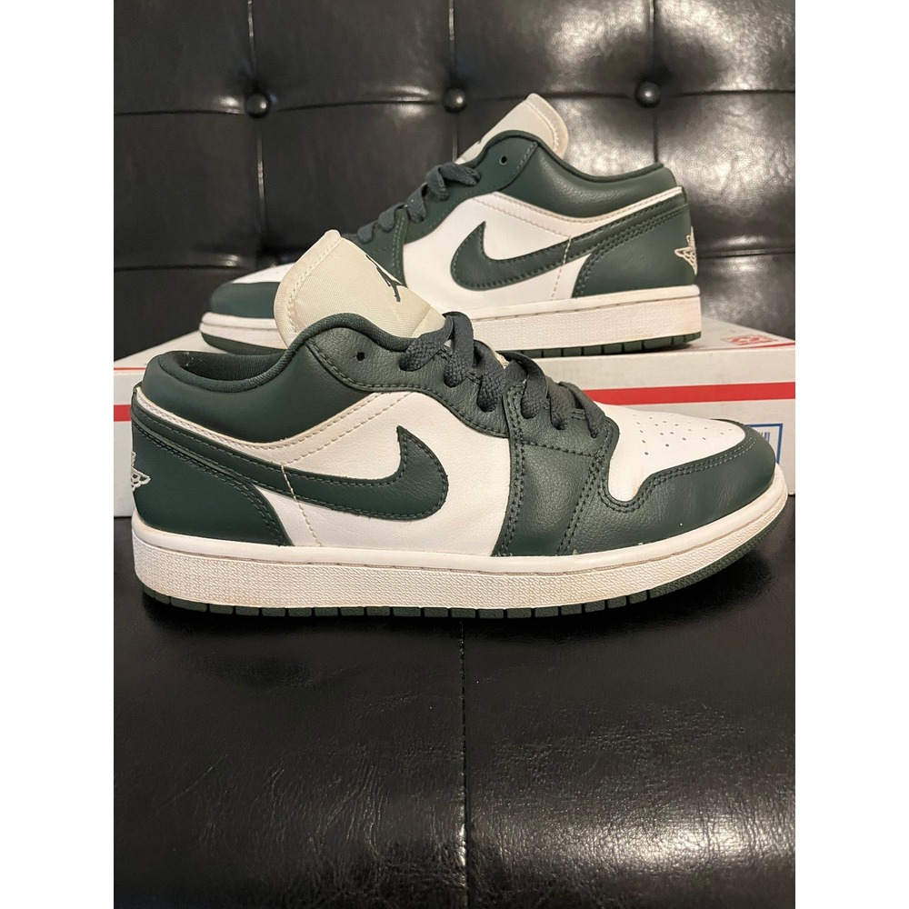 Air Jordan 1 Low Galactic Jade